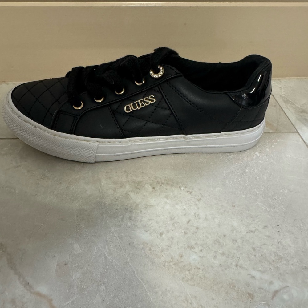 Guess Black Low Top Sneakers